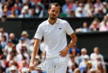 Минута отдыха Даниил Медведев проиграл Карлосу Алькарасу в полуфинале Уимблдона Спорт 