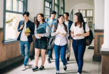 Минута отдыха Китайский рэп, Конфуций наизусть и уголовка за списывание. Как я поступила в университет в Китае Дети 