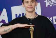 Минута отдыха "Пустите просто прогуляться': Даня Милохин признался, что скучает по России Знаменитости 