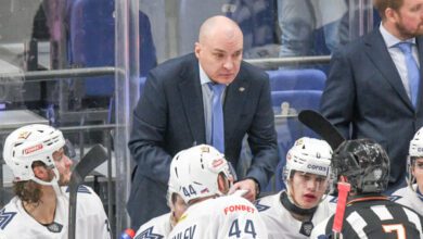 Минута отдыха «Разин пять‑шесть лет назад и сейчас — это два разных человека» — главный арбитр КХЛ Анисимов Спорт 