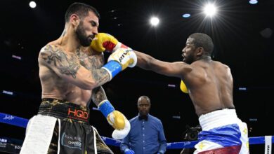 Минута отдыха Мейвезер потребовал заменить судью во время поединка с Готти Спорт 