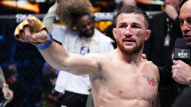 Минута отдыха Грузинский русофоб забрал пояс UFC. Теперь будет бегать от Нурмагомедова Спорт  Минута отдыха Грузинский русофоб забрал пояс UFC. Теперь будет бегать от Нурмагомедова Спорт
