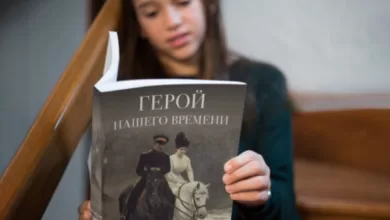 Минута отдыха «Девочки влюбляются в Печорина». Подростки и «Герой нашего времени» Дети  Минута отдыха «Девочки влюбляются в Печорина». Подростки и «Герой нашего времени» Дети