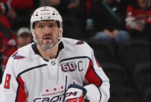 Минута отдыха «Приятно быть в этой компании». Овечкин — о 700‑й передаче в НХЛ Спорт 