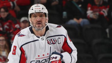 Минута отдыха «Приятно быть в этой компании». Овечкин — о 700‑й передаче в НХЛ Спорт 