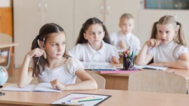 Минута отдыха Как выбрать школу для первоклассника? Психолог Катерина Мурашова Дети  Минута отдыха Как выбрать школу для первоклассника? Психолог Катерина Мурашова Дети