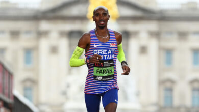 Минута отдыха Олимпийский чемпион в беге Фара погнался за машиной и вернул украденный телефон Спорт  Минута отдыха Олимпийский чемпион в беге Фара погнался за машиной и вернул украденный телефон Спорт