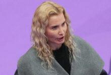 Минута отдыха Тутберидзе атаковали прямо на чемпионате России. Помощникам пришлось закрыть тренера собой Спорт 