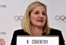 Минута отдыха В Зимбабве ограбили дом родителей нового президента МОК Ковентри Спорт 