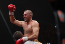 Минута отдыха Знаменитый российский боксер вырубил немца на глазах родной публики. И сразу ушел из спорта Спорт 