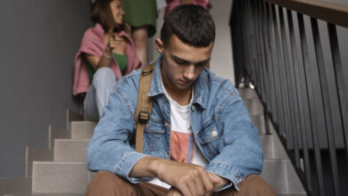 Минута отдыха «Сын поступал в хороший колледж, но подвел плохой аттестат». Что делать, если ребенок точно не поступит в вуз Дети  Минута отдыха «Сын поступал в хороший колледж, но подвел плохой аттестат». Что делать, если ребенок точно не поступит в вуз Дети