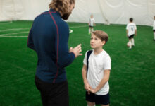 Минута отдыха «Сына травят в футбольной команде из-за роста». 6 шагов, чтобы это прекратить Дети 