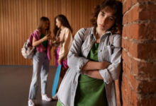 Минута отдыха У дочери нет друзей в школе. Что могут сделать родители? Дети 