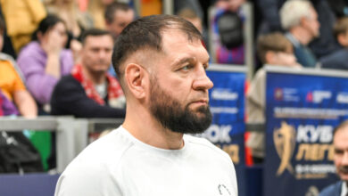 Минута отдыха Александр Емельяненко — Кремлеву: «Не думали ввести новую дисциплину — бокс на колясках?» Спорт  Минута отдыха Александр Емельяненко — Кремлеву: «Не думали ввести новую дисциплину — бокс на колясках?» Спорт