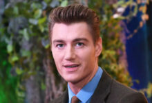 Минута отдыха Zivert высмеяла Воробьева за слова о девушках с макияжем: «Кринж года» Знаменитости 