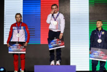 Минута отдыха Гимн России выключили посреди награждения на чемпионате Европе. И наша девочка зарыдала! Спорт 