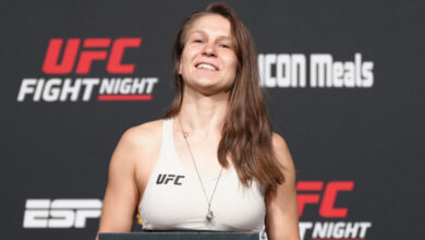 Минута отдыха Красавица публично разделась ради боя в UFC. И совершила отчаянный поступок Спорт  Минута отдыха Красавица публично разделась ради боя в UFC. И совершила отчаянный поступок Спорт
