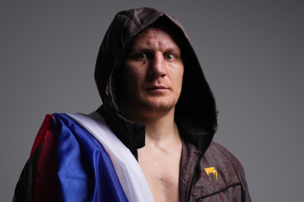 Минута отдыха Скучнейшая победа россиянина в UFC. Так до титула не добраться Спорт  Минута отдыха Скучнейшая победа россиянина в UFC. Так до титула не добраться Спорт