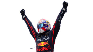 Минута отдыха Ферстаппен выиграл гонку «Формулы‑1» в Баку, Пиастри сошел, Сайнс принес «Уильямс» призовое место Спорт  Минута отдыха Ферстаппен выиграл гонку «Формулы‑1» в Баку, Пиастри сошел, Сайнс принес «Уильямс» призовое место Спорт