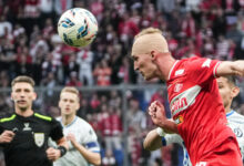 Минута отдыха Футболист «Спартака» в кровь разбил сопернику голову. И сильно пострадал сам. Видео Спорт 