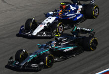 Минута отдыха Пилот «Уильямса» Сайнс потеряет пять позиций на старте Гран‑при Мехико за столкновение с Антонелли Спорт 