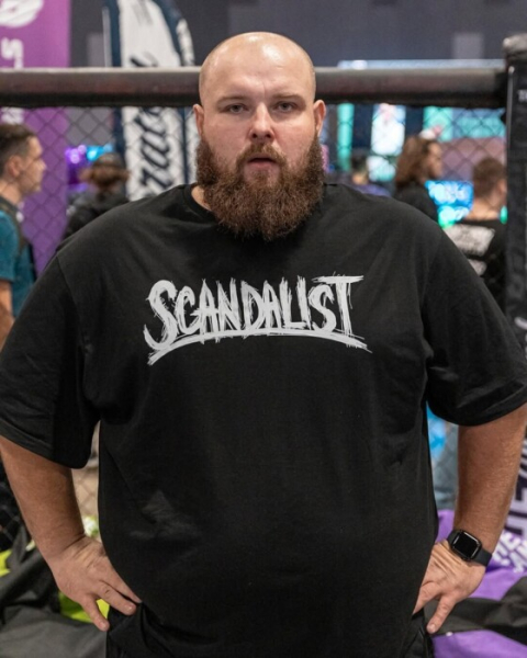 Минута отдыха Народного чемпиона из России заставили спрятать флаг. Провокация в бою за титул! Спорт 