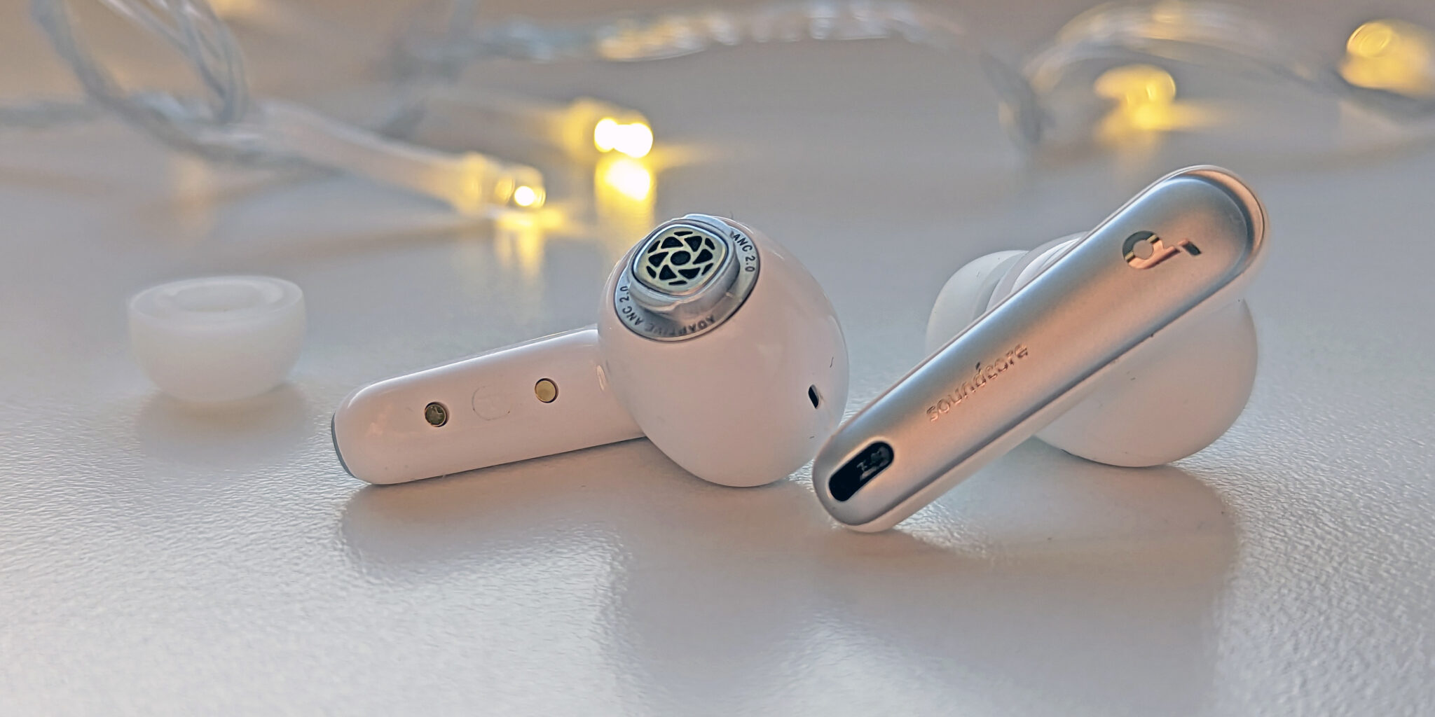 Деньги на ветер: 5 типичных ошибок при выборе беспроводных наушников Деньги на ветер: 5 типичных ошибок при выборе беспроводных наушников