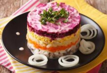 Минута отдыха Сельдь под шубой как индикатор стоимости жизни в России Соцпакет 