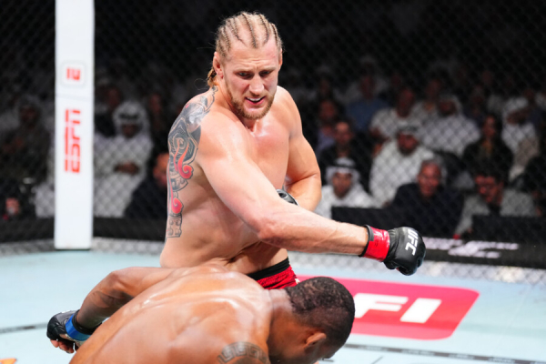 Минута отдыха Волков истрепал все нервы! Но победил противного соперника в UFC Спорт  Минута отдыха Волков истрепал все нервы! Но победил противного соперника в UFC Спорт