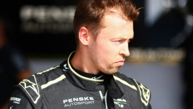 Минута отдыха Российский гонщик Квят проиграл беспилотному болиду в гонке против ИИ Спорт Минута отдыха Российский гонщик Квят проиграл беспилотному болиду в гонке против ИИ Спорт