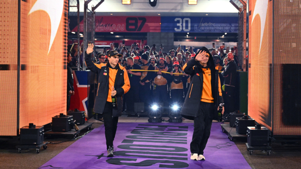 Минута отдыха Пилоты «Макларена» Норрис и Пиастри дисквалифицированы по итогам Гран‑при Лас‑Вегаса «Формулы‑1» Спорт Минута отдыха Пилоты «Макларена» Норрис и Пиастри дисквалифицированы по итогам Гран‑при Лас‑Вегаса «Формулы‑1» Спорт