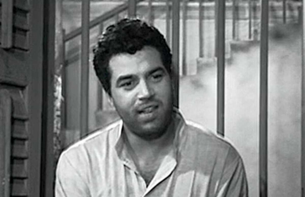 Минута отдыха Ушла эпоха: скончался легендарный индийский актер Дхармендра Знаменитости 