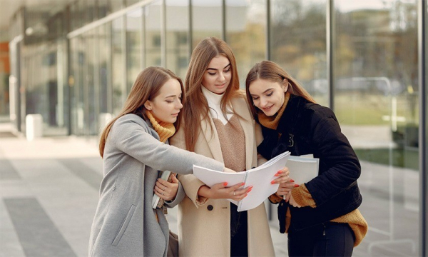 Минута отдыха «50 баллов — это вовсе не двоечник». Такой проходной балл оставили для 10% платных направлений Дети 