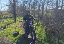 Минута отдыха Штурмовики группировки «Днепр» осваивают мотоциклы для внезапных атак Армия 