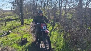 Минута отдыха Штурмовики группировки «Днепр» осваивают мотоциклы для внезапных атак Армия  Минута отдыха Штурмовики группировки «Днепр» осваивают мотоциклы для внезапных атак Армия