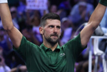 Минута отдыха Джокович расплакался после победы в матче на турнире в Афинах, вспоминая своего умершего тренера Спорт 