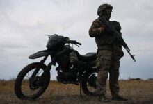 Минута отдыха Российский военнослужащий уничтожил дрон при помощи рюкзака в зоне СВО Армия 