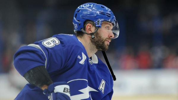 Минута отдыха «Тампа» должна молиться на Кучерова! Россиянин на своих плечах тащит команду Спорт 