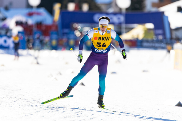 Минута отдыха Наши лыжники вернулись на «Тур де Ски». Россия ждала этого четыре года Спорт 