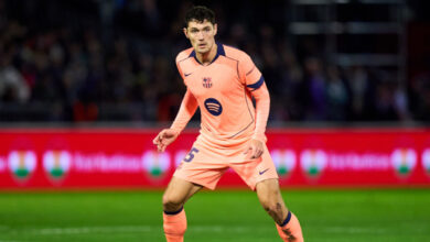 Минута отдыха Футболист «Барселоны» Кристенсен получил травму колена на тренировке Спорт 