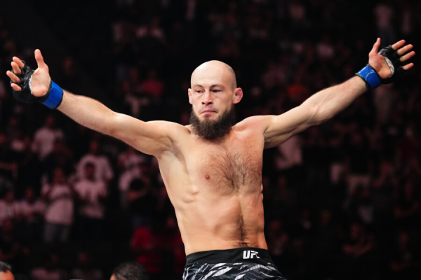 Минута отдыха UFC внезапно избавился от непобежденного в лиге россиянина. Максимально мутная история Спорт Минута отдыха UFC внезапно избавился от непобежденного в лиге россиянина. Максимально мутная история Спорт