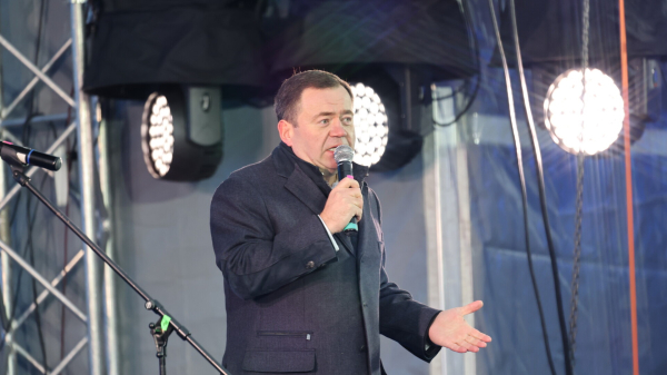 Минута отдыха Дегтярев похвалил председателя Всероссийской федерации легкой атлетики Фрадкова за работу на своей должности Спорт 