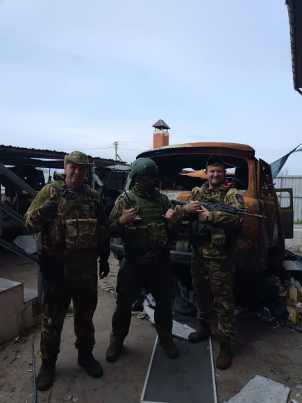 Минута отдыха Огненный щит для бойца: как ветеран СВО создал уникальное противопожарное покрывало Армия Минута отдыха Огненный щит для бойца: как ветеран СВО создал уникальное противопожарное покрывало Армия