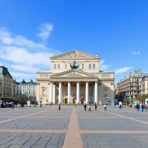 Минута отдыха Фарс в трёх актах с мытьём полов: телеведущая ответила Цискаридзе новым декольте Культура 