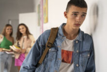 Минута отдыха «Четыре раза отчислялся, но вуз так и не окончил». Студенты, которые не справились с программой Дети 