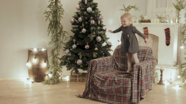 Минута отдыха От скоростного поедания винограда до купания в ледяной воде: 9 необычных новогодних традиций разных стран Интересное 