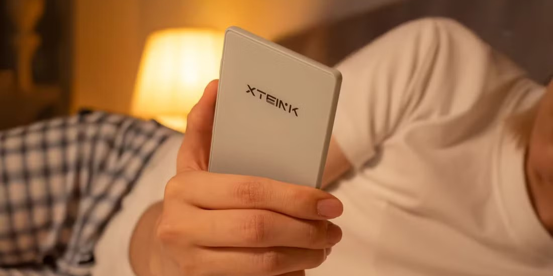 Минута отдыха Представлен мини‑ридер Xteink X4, который крепится к смартфону и работает 2 недели Полезности Минута отдыха Представлен мини‑ридер Xteink X4, который крепится к смартфону и работает 2 недели Полезности