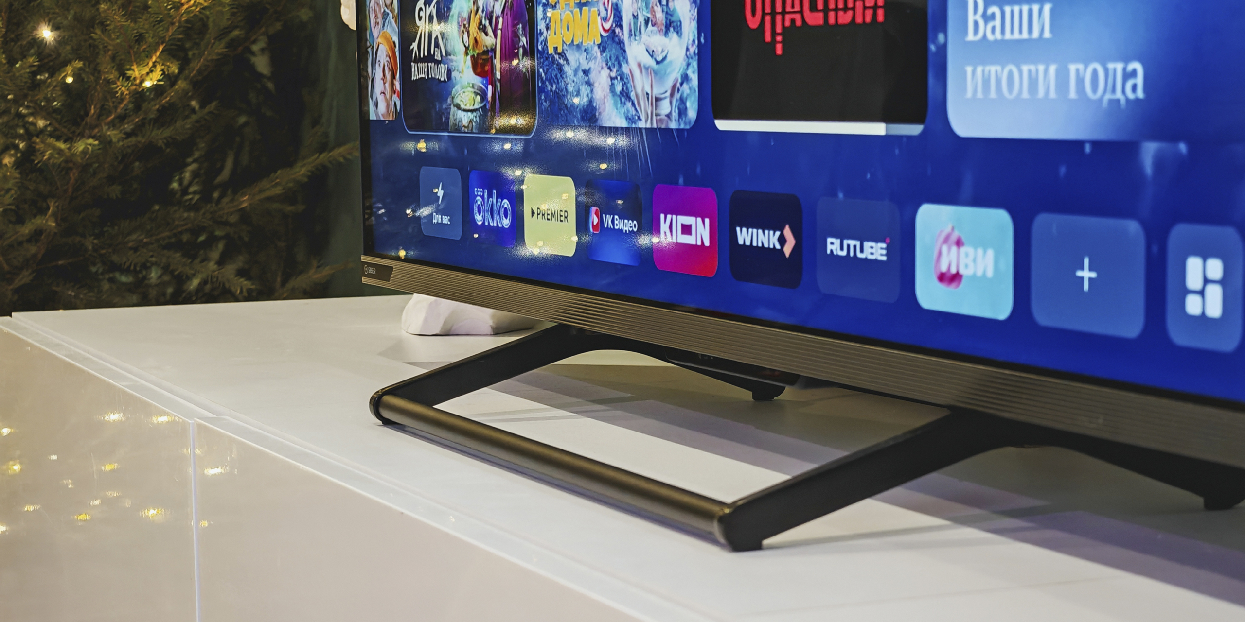 Обзор QLED-телевизора Sber серии 7000 c &laquo;ГигаЧатом&raquo; и полностью голосовым управлением