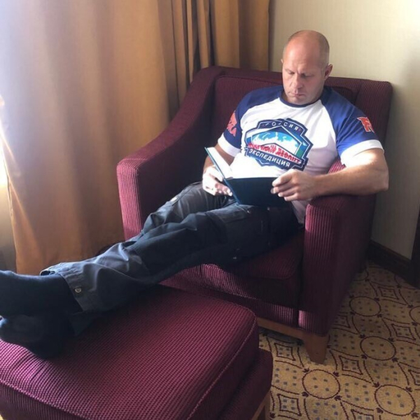 Минута отдыха Емельяненко спустя годы вернул первую любовь. Удивительная судьба великого бойца Спорт 