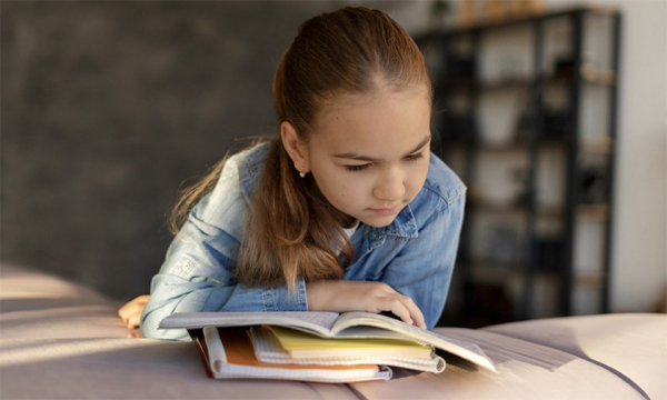 Минута отдыха Тупеем ли мы из-за ChatGPT? Разговор о мозге и технологиях с Сергеем Харитоновым Дети Минута отдыха Тупеем ли мы из-за ChatGPT? Разговор о мозге и технологиях с Сергеем Харитоновым Дети